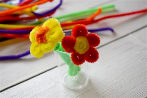 How to Make Flowers out of Pipe Cleaners: A Creative Craft Guide